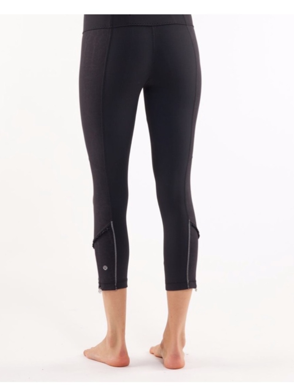 Lululemon Ruffle Zip 3/4 legging